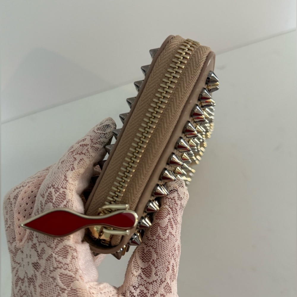 Christian Louboutin Panettone Multi Spike Nude Leather Wallet RARE ~ NWOT - Picture 7 of 13